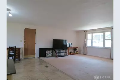 7001 Charing Court, Huber Heights, OH 45424 - Photo 9