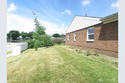 7001 Charing Court, Huber Heights, OH 45424 - Photo 5