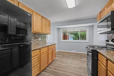 217 Whispering Drive, Trotwood, OH 45426 - Photo 9