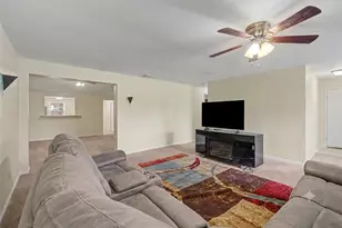 7816 Waterton Ct, Trotwood, OH 45426 - Photo 11