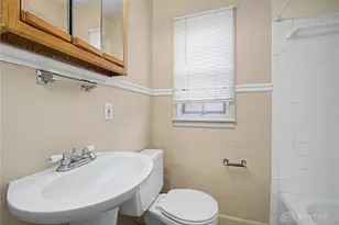 3842 Columbine Pl, Dayton, OH 45405 - Photo 9