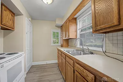 3842 Columbine Place, Dayton, OH 45405 - Photo 5