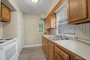 3842 Columbine Pl, Dayton, OH 45405 - Photo 5