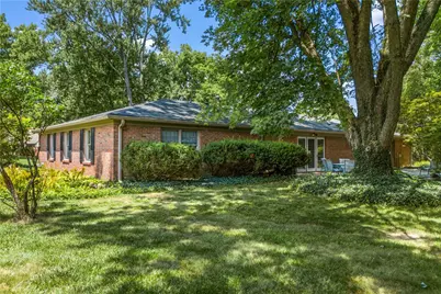 156 Manor Lane, Washington Twp, OH 45429 - Photo 7
