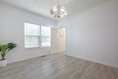 1349 Senna Street, Huber Heights, OH 45371 - Photo 5