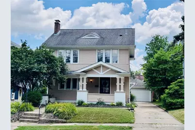 62 E Dixon Avenue, Oakwood, OH 45419 - Photo 1