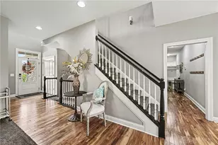 1350 Clydesdale Ct, Washington Twp, OH 45458 - Photo 3