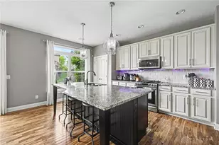 1350 Clydesdale Ct, Washington Twp, OH 45458 - Photo 7