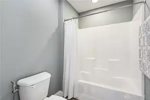 1350 Clydesdale Ct, Washington Twp, OH 45458 - Photo 25