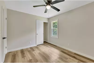 6701 Ellen Drive, Jefferson Twp, OH 45417 - Photo 15