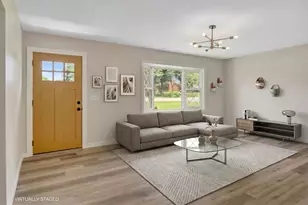 6701 Ellen Dr, Jefferson Twp, OH 45417 - Photo 5