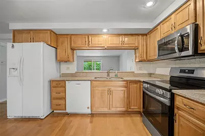 7361 Claircrest Drive, Huber Heights, OH 45424 - Photo 11