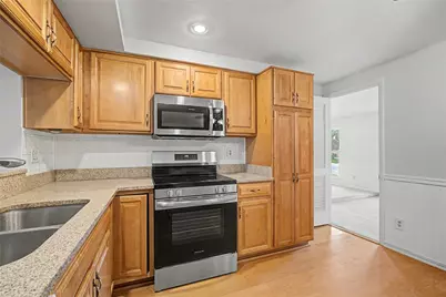 7361 Claircrest Drive, Huber Heights, OH 45424 - Photo 11