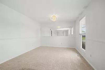 7361 Claircrest Drive, Huber Heights, OH 45424 - Photo 9