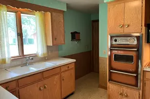 2520 Hollyview St NE, Canton, OH 44721 - Photo 13
