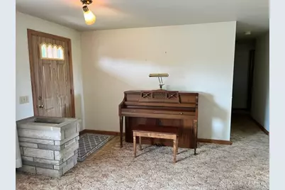 2520 Hollyview St NE, Canton, OH 44721 - Photo 5