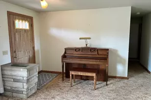 2520 Hollyview St NE, Canton, OH 44721 - Photo 5