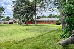 2520 Hollyview St NE, Canton, OH 44721 - Photo 77