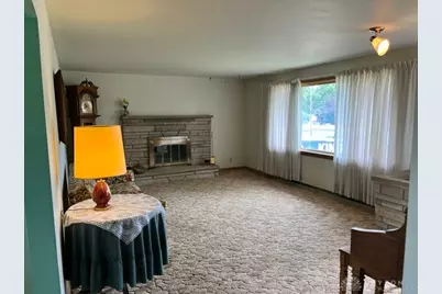 2520 Hollyview St NE, Canton, OH 44721 - Photo 7