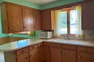 2520 Hollyview St NE, Canton, OH 44721 - Photo 11