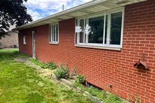 2520 Hollyview St NE, Canton, OH 44721 - Photo 73