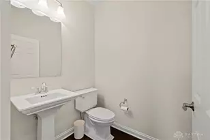 1142 Lancashire Dr, Beavercreek Twp, OH 45385 - Photo 31