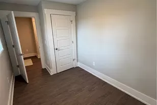 1042 W 2nd St, Dayton, OH 45402 - Photo 15