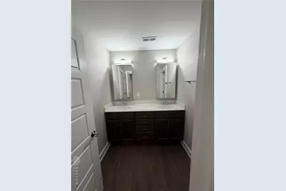 1042 W 2nd Street, Dayton, OH 45402 - Photo 23