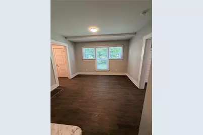 1042 W 2nd Street, Dayton, OH 45402 - Photo 7