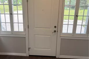 1042 W 2nd St, Dayton, OH 45402 - Photo 3