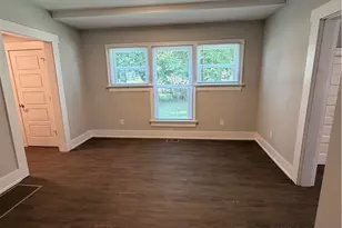 1042 W 2nd St, Dayton, OH 45402 - Photo 7
