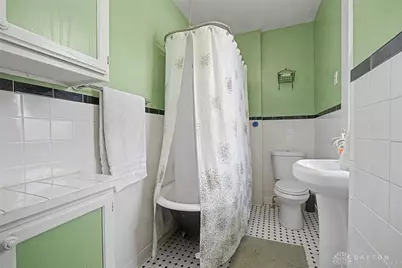 401 N 4th Street, Miami Township, OH 45342 - Photo 33
