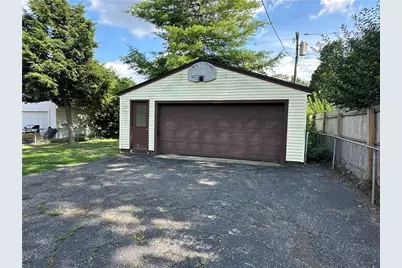 4914 Lindbergh Boulevard, Dayton, OH 45449 - Photo 11