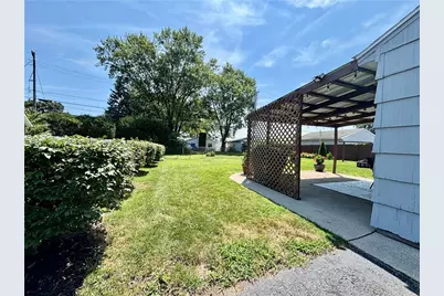 303 Pinewood Avenue, Piqua, OH 45356 - Photo 5