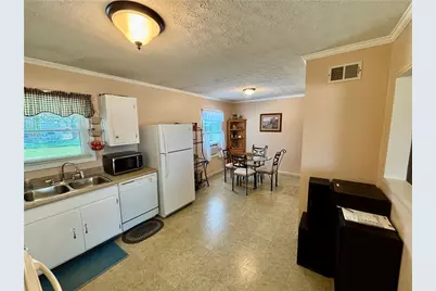 303 Pinewood Avenue, Piqua, OH 45356 - Photo 11