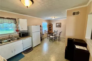 303 Pinewood Ave, Piqua, OH 45356 - Photo 11