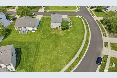 70 E Long Meadow Drive, Springboro, OH 45066 - Photo 3
