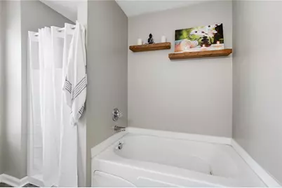 70 E Long Meadow Drive, Springboro, OH 45066 - Photo 37