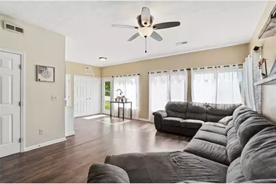 70 E Long Meadow Drive, Springboro, OH 45066 - Photo 15