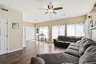 70 E Long Meadow Dr, Springboro, OH 45066 - Photo 15