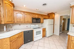 8663 Crestway Rd, Clayton, OH 45315 - Photo 15