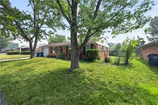 7617 Sebring Dr, Huber Heights, OH 45424 - Photo 7