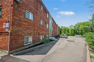 3025 Westwood Northern Blvd, Cincinnati, OH 45211 - Photo 3