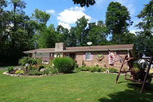 698 Lakengren Dr, Eaton, OH 45320 - Photo 1