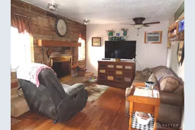 698 Lakengren Drive, Eaton, OH 45320 - Photo 5