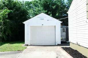 140 Hacker Rd, Clayton, OH 45415 - Photo 7