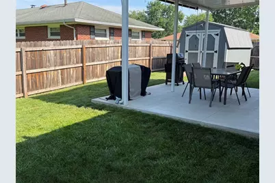 4605 Laredo Street, Moorefield Twp, OH 45503 - Photo 21