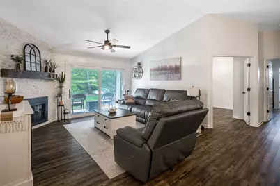 6657 Brigham Square, Centerville, OH 45459 - Photo 3