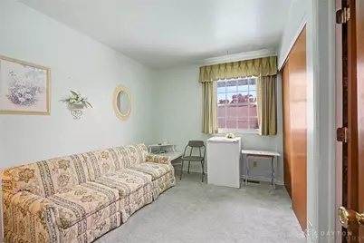 6301 Blossom Park Drive, West Carrollton, OH 45449 - Photo 23