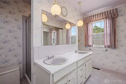 6301 Blossom Park Drive, West Carrollton, OH 45449 - Photo 17